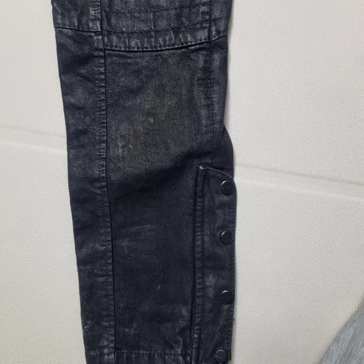 [BUNJANG] Ralph Lauren Black Label Coated Cargo Jeans / 랄프로렌 블랙라벨 블랙 코팅 카고 진