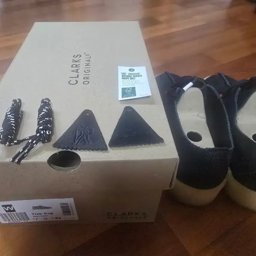 [BUNJANG] Clarks Desert Trek Cup Black Suede Boots / 클락스 데저트 트렉 컵 블랙 스웨이드