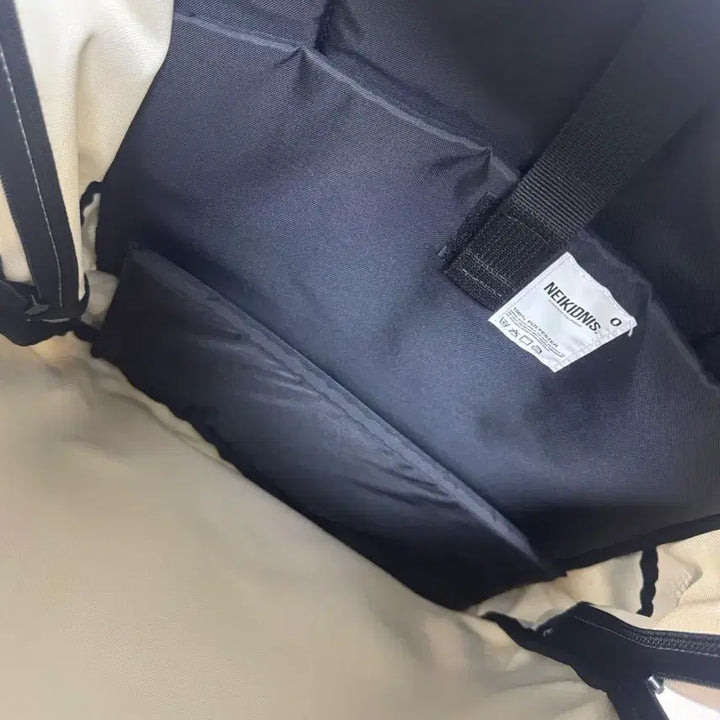 [BUNJANG] Nakedis Absolute Ivory Backpack / 네이키드니스 앱솔루트 아이보리 백팩