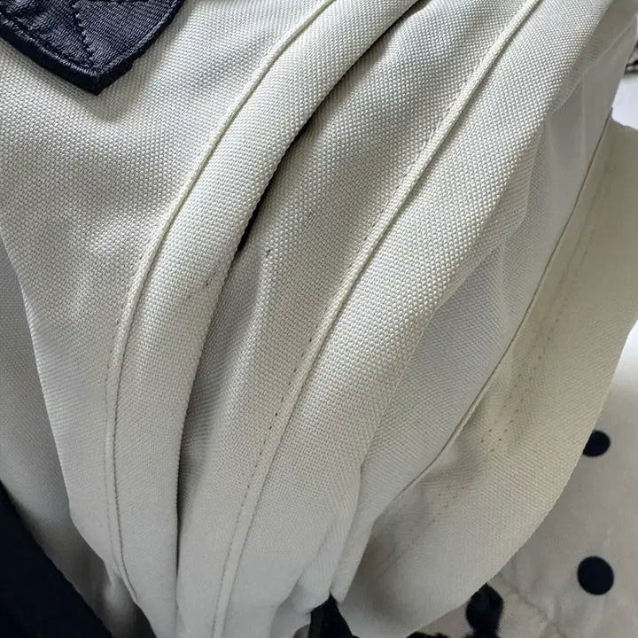 [BUNJANG] Nakedis Absolute Ivory Backpack / 네이키드니스 앱솔루트 아이보리 백팩