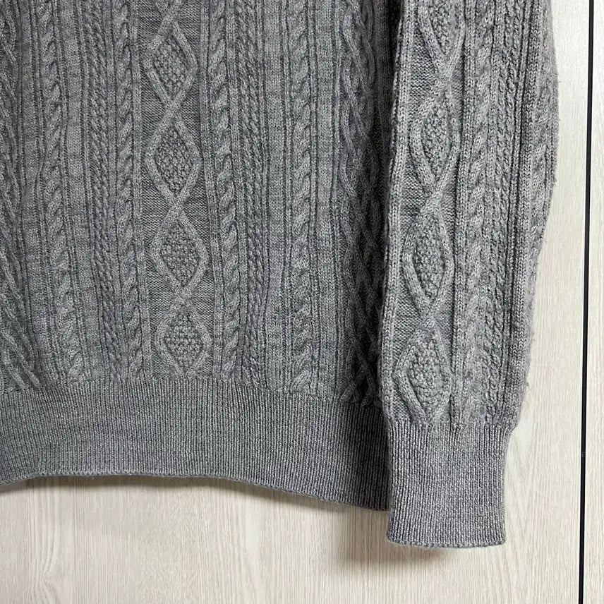 [BUNJANG] Vintage Cable Knit Sweater / 빈티지 케이블니트