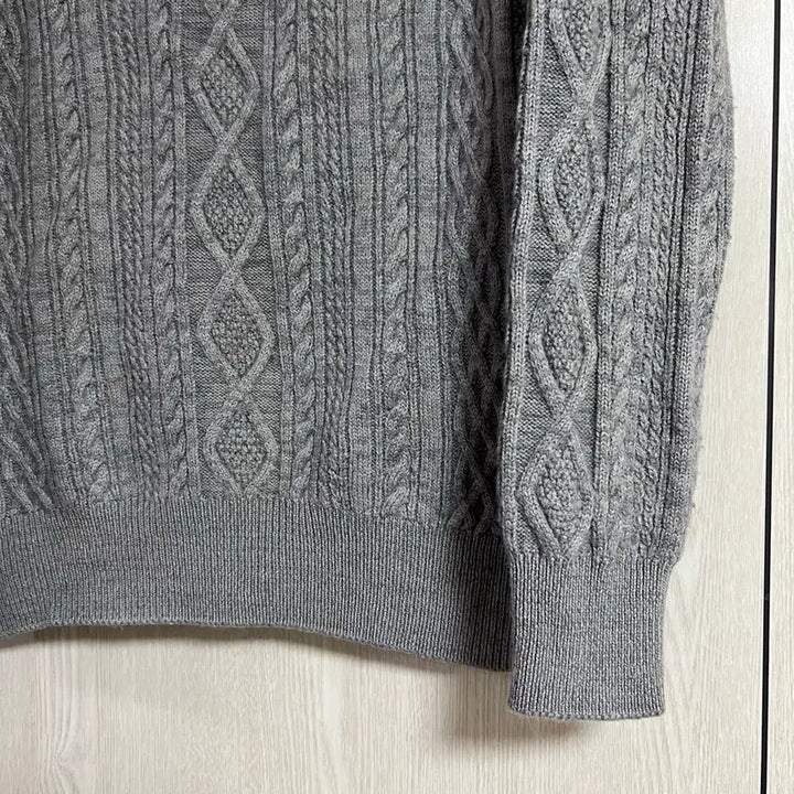 [BUNJANG] Vintage Cable Knit Sweater / 빈티지 케이블니트