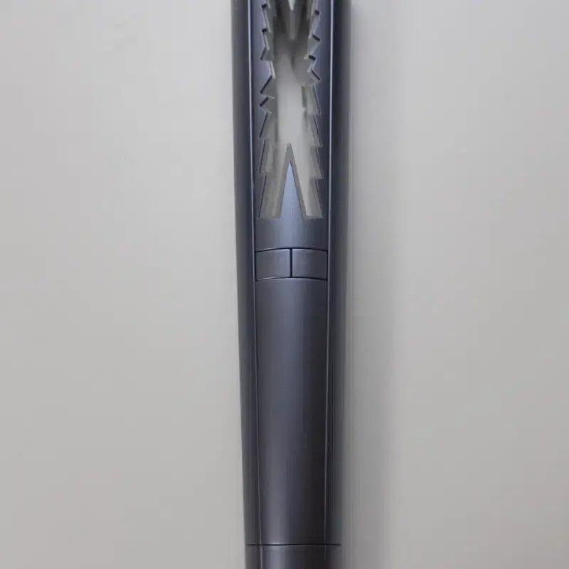 [BUNJANG] LE SSERAFIM FEARNADA 2024 Light Stick + Strap / 르세라핌 공식 응원봉 + FEARNADA 2024 스트랩
