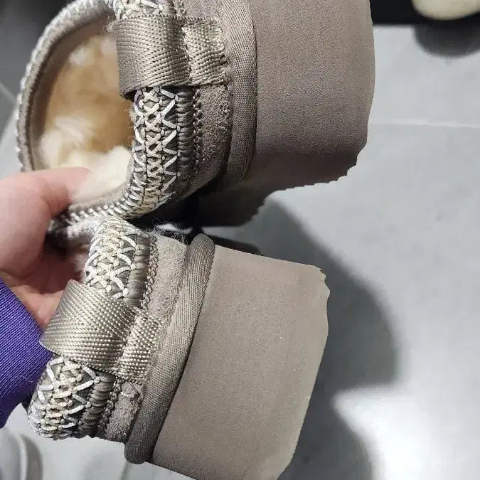 [BUNJANG] UGG Slippers Brown (Size 39 / 240) / UGG 어그 슬리퍼 브라운 39사이즈 240