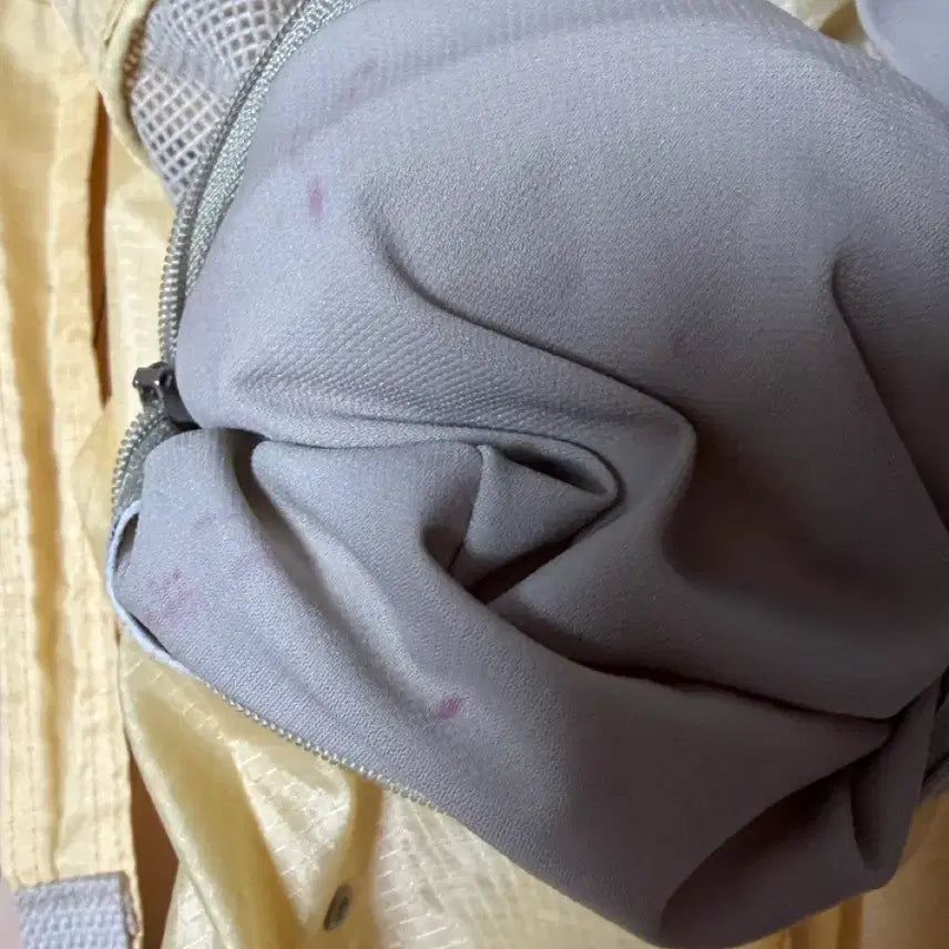 [BUNJANG] Mischief Lightweight Zip Around Backpack Yellow / 미스치프 라이트웨이트 집 어라운드 백팩 옐로우 / 롬버스 mischief