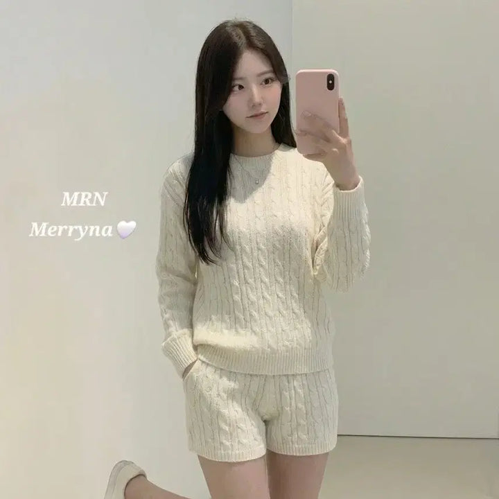 [BUNJANG] MERRYNA Cable Knit Shorts Set / 꽈배기 니트 팬츠 세트