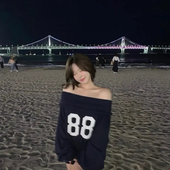 [BUNJANG] Sober Shop Navy Off MTM Off Shoulder Sweatshirt / 소버샵 Navy Off Mtm 네이비 넘버링 오프숄더 오프 맨투맨 88