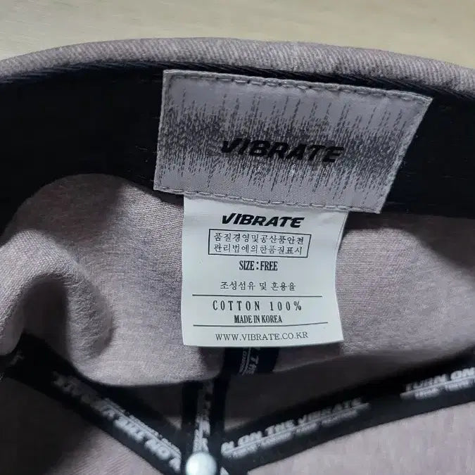 [BUNJANG] Vibrate Piercing Ball Cap / 바이브레이트 피어싱 볼캡