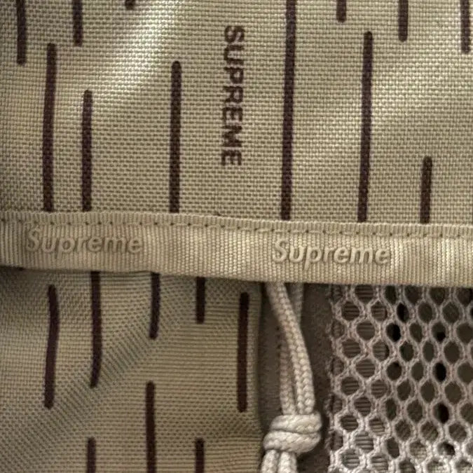 [BUNJANG] Supreme Backpack Tan Raindrop / Supreme 슈프림 백팩 탄 레인드롭