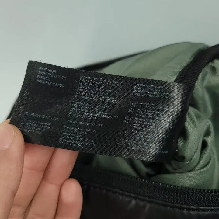 [BUNJANG] Lacoste Reflective Strap Sacoche Bag / 라코스테 블랙 반광 리플렉티브 스트랩 크록패치 사코슈백 숄더백 토트백 가