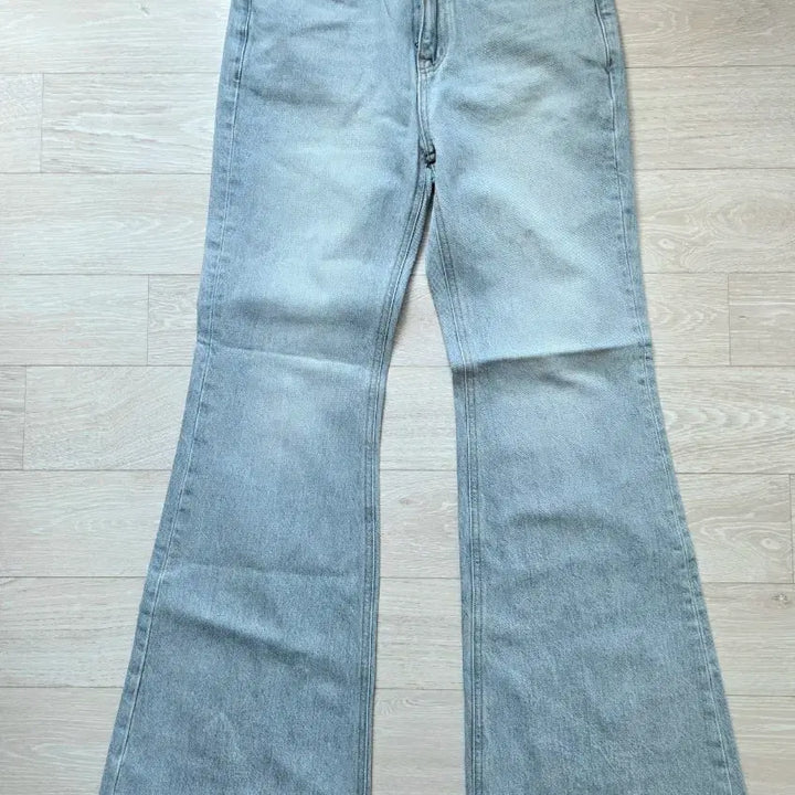 [BUNJANG] Unbranded Bootcut Jeans (Medium) / 부츠컷진 새거 미듐