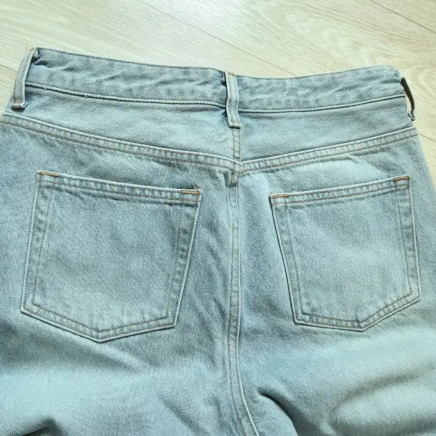 [BUNJANG] Unbranded Bootcut Jeans (Medium) / 부츠컷진 새거 미듐