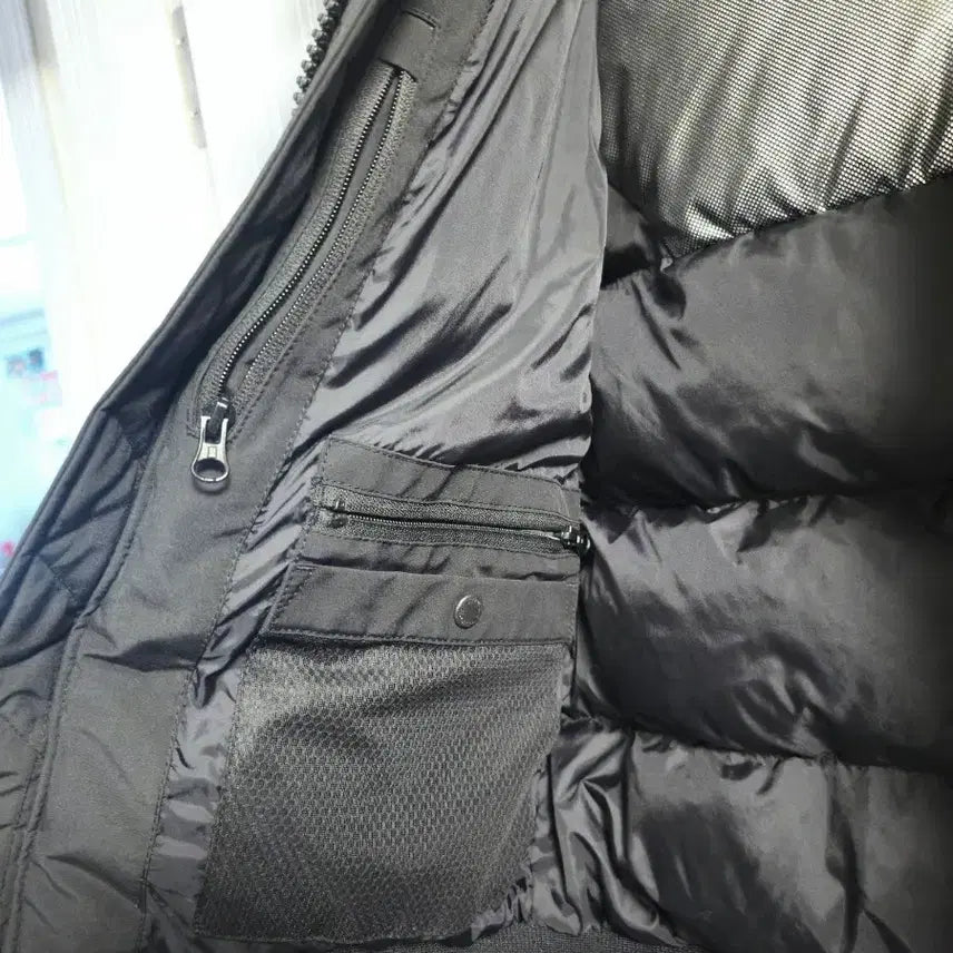 [BUNJANG] National Geographic Taruga Duck Down Padded Jacket (S) - Black / [빵빵함 상태좋음] 내셔널지오그래픽 덕다운 패딩 타루가 S 블랙