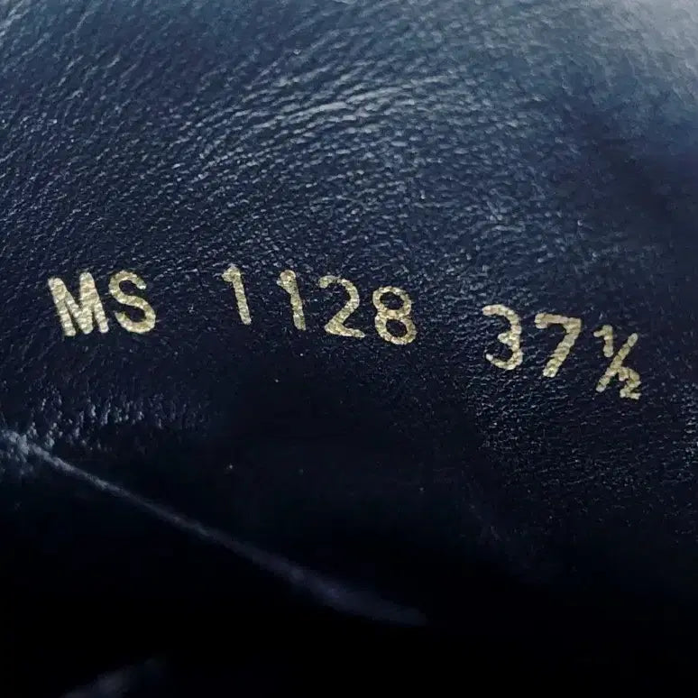 [BUNJANG] Louis Vuitton Monogram Frontrow Sneakers / 상태A)루이비통 모노그램 프론트로우 스니커즈37.5