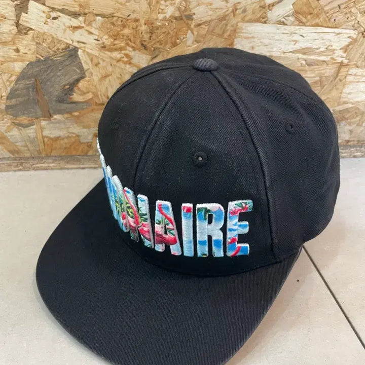 [SOLD OUT] 일리네어 레코즈 블랙 스냅백