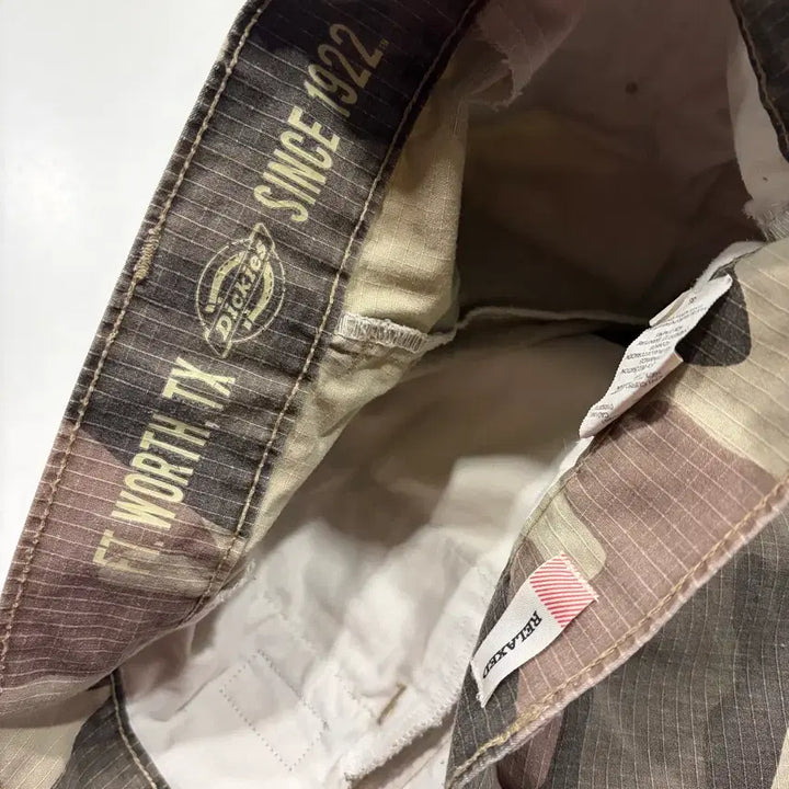[BUNJANG] Dickies Cargo Shorts Military Camo Pattern Pants / [36] 디키즈 카고 반바지 밀리터리 카모 패턴 팬츠 C840