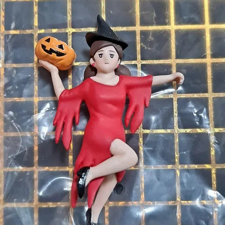 [SOLD OUT] 후치코 할로윈 피규어