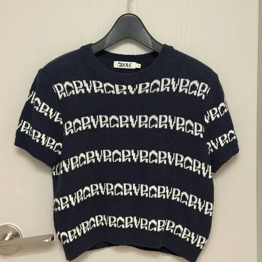 [SOLD OUT] 그로브 멜로우 니트 (네이비)