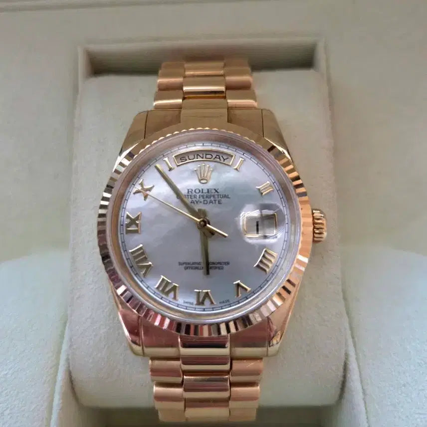 [BUNJANG] Rolex Day-Date 118238 18k Gold Watch / 로렉스 118238 데이데이트 진주자개판 18k 금통