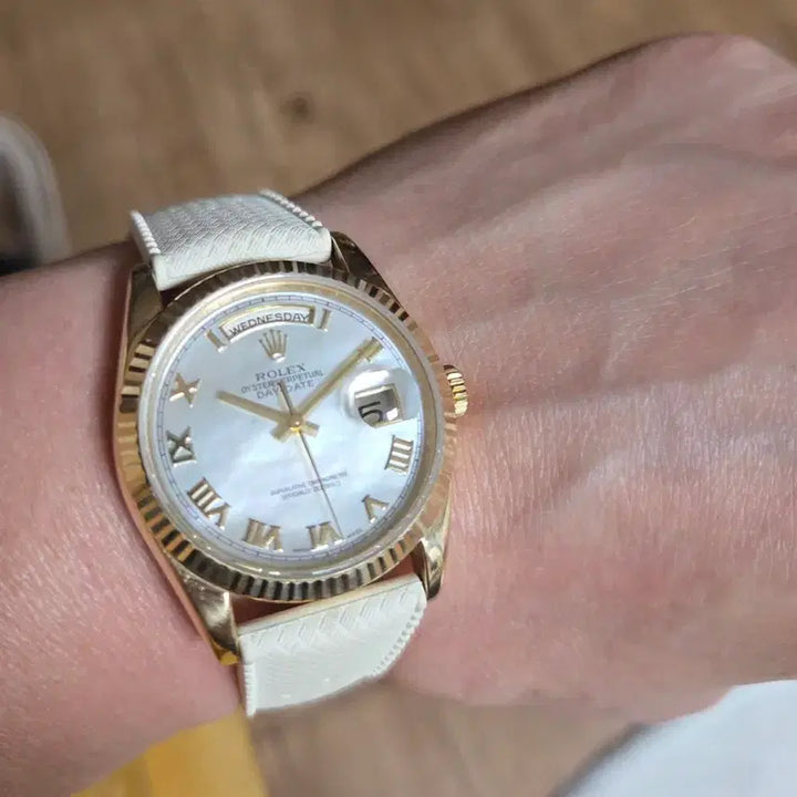 [BUNJANG] Rolex Day-Date 118238 18k Gold Watch / 로렉스 118238 데이데이트 진주자개판 18k 금통