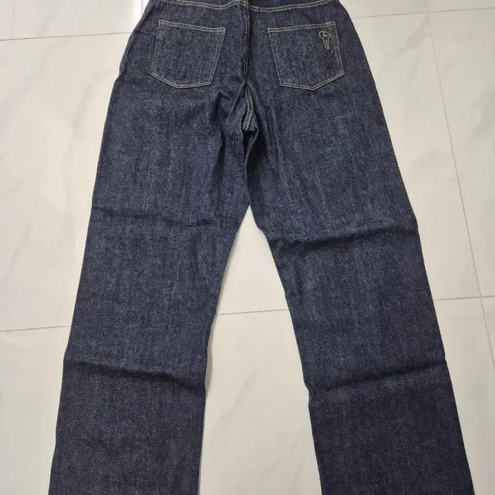 [BUNJANG] Urbanic 30 Marilyn Indigo Denim Pants / 얼바닉30 마릴린 인디고 데님 팬츠 (새상품)