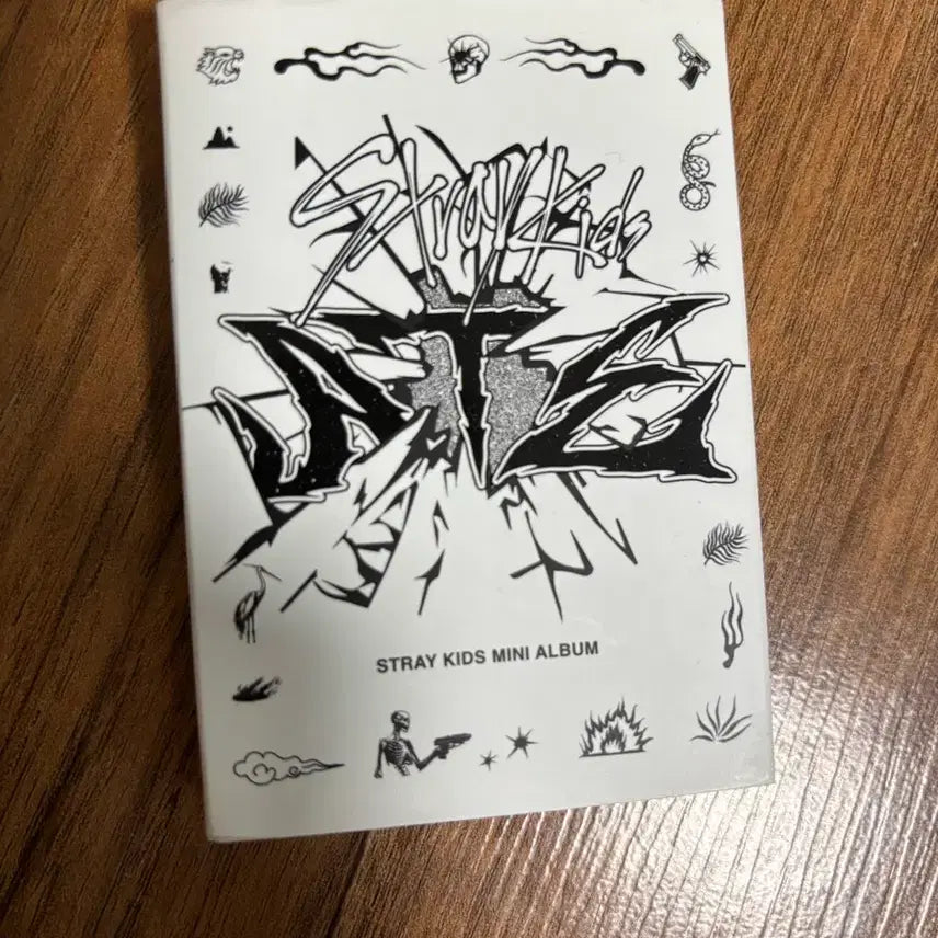 [SOLD OUT] [BUNJANG] Stray Kids Album / [포카포함]스키즈 앨범