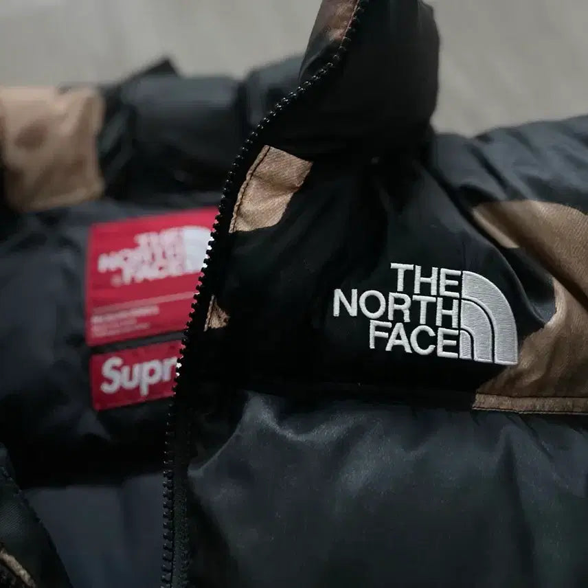 [BUNJANG] Supreme x The North Face Nuptse Padded Jacket / 슈프림 노스페이스 눕시 패딩