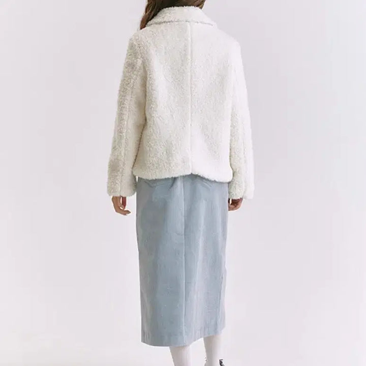 [BUNJANG] Roem White Buckle Fuzzy Fur Jacket (M) / 새상품 로엠 화이트 버클 뽀글이 퍼 자켓m