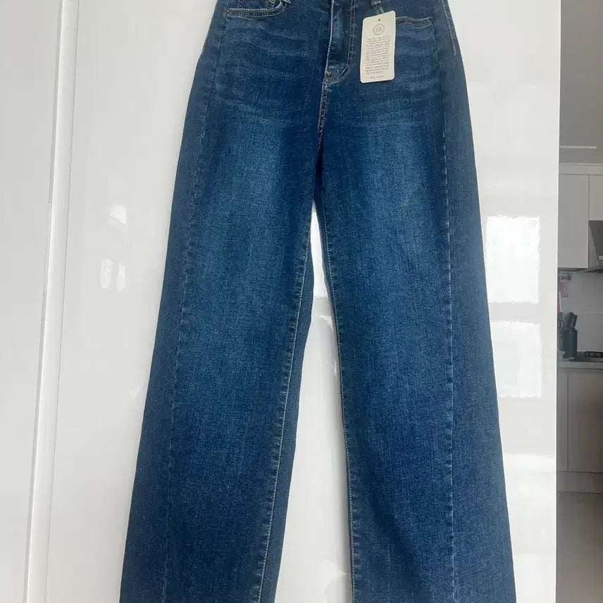 [BUNJANG] Trendy Women's Denim Jeans / 여성 여즘 유행 데님 청바지