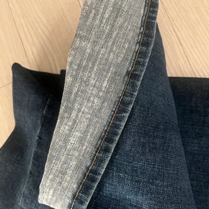 [BUNJANG] Trendy Women's Denim Jeans / 여성 여즘 유행 데님 청바지