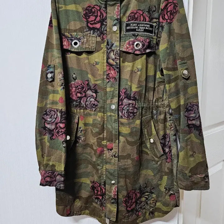 [BUNJANG] Camouflage Rose Pattern Jacket / 카모플라쥬 장미 패턴 야상 자켓 55.66퀄리티최상