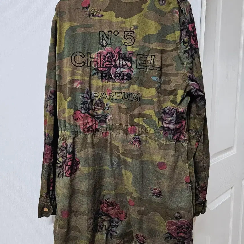 [BUNJANG] Camouflage Rose Pattern Jacket / 카모플라쥬 장미 패턴 야상 자켓 55.66퀄리티최상