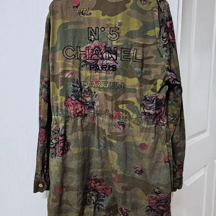 [BUNJANG] Camouflage Rose Pattern Jacket / 카모플라쥬 장미 패턴 야상 자켓 55.66퀄리티최상