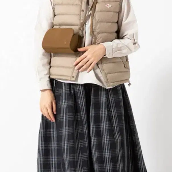 [BUNJANG] Danton Padding Vest Sand Beige / 단톤 패딩 베스트 샌드 베이지