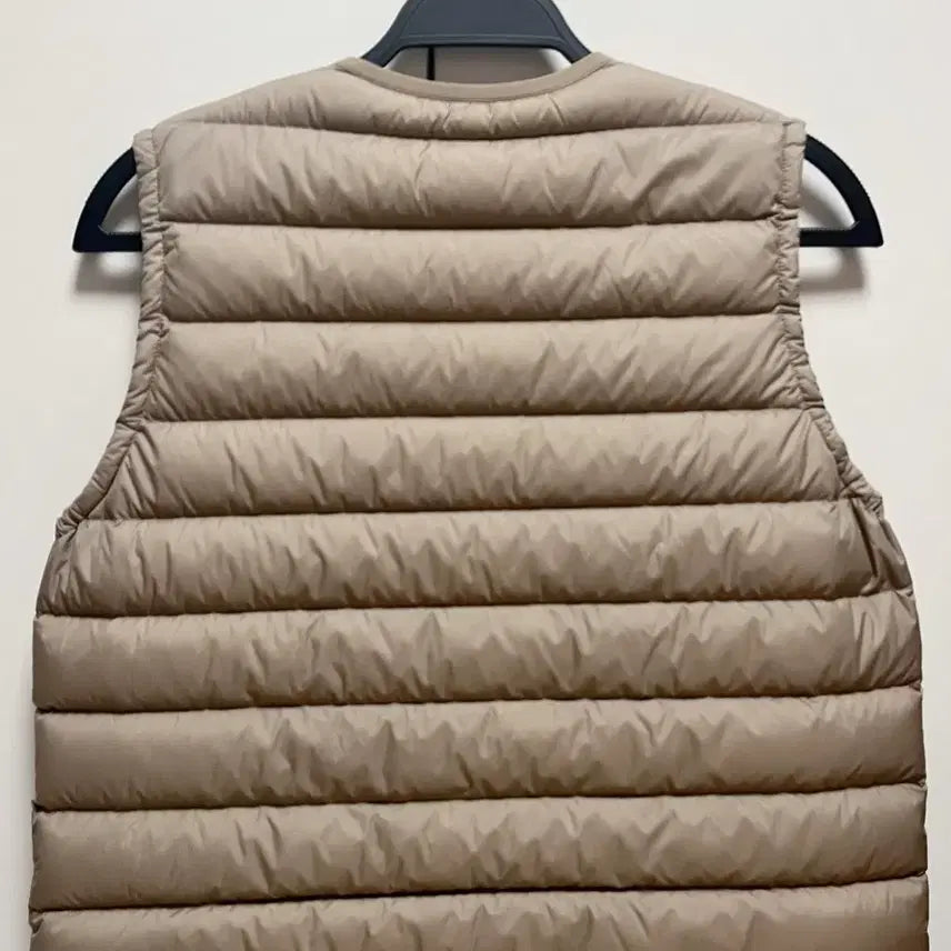 [BUNJANG] Danton Padding Vest Sand Beige / 단톤 패딩 베스트 샌드 베이지