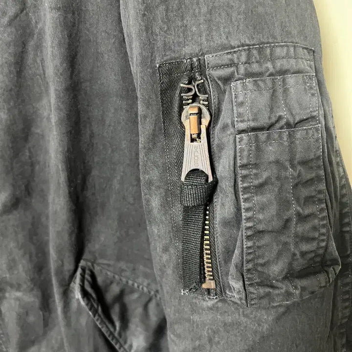 [BUNJANG] Blacktail Black / 블랙아웃 피쉬테일  블랙