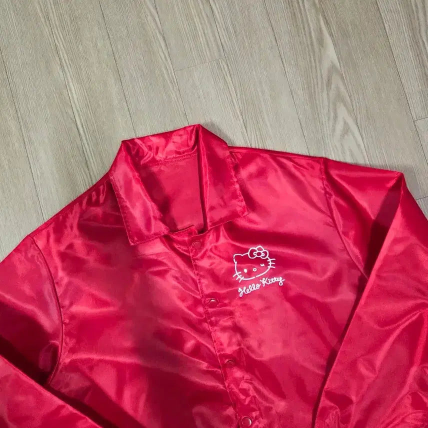 [BUNJANG] Kitty Red Polyester Unlined Coach Jacket / 키티 레드 폴리에스터 언라이닝 코치 재킷