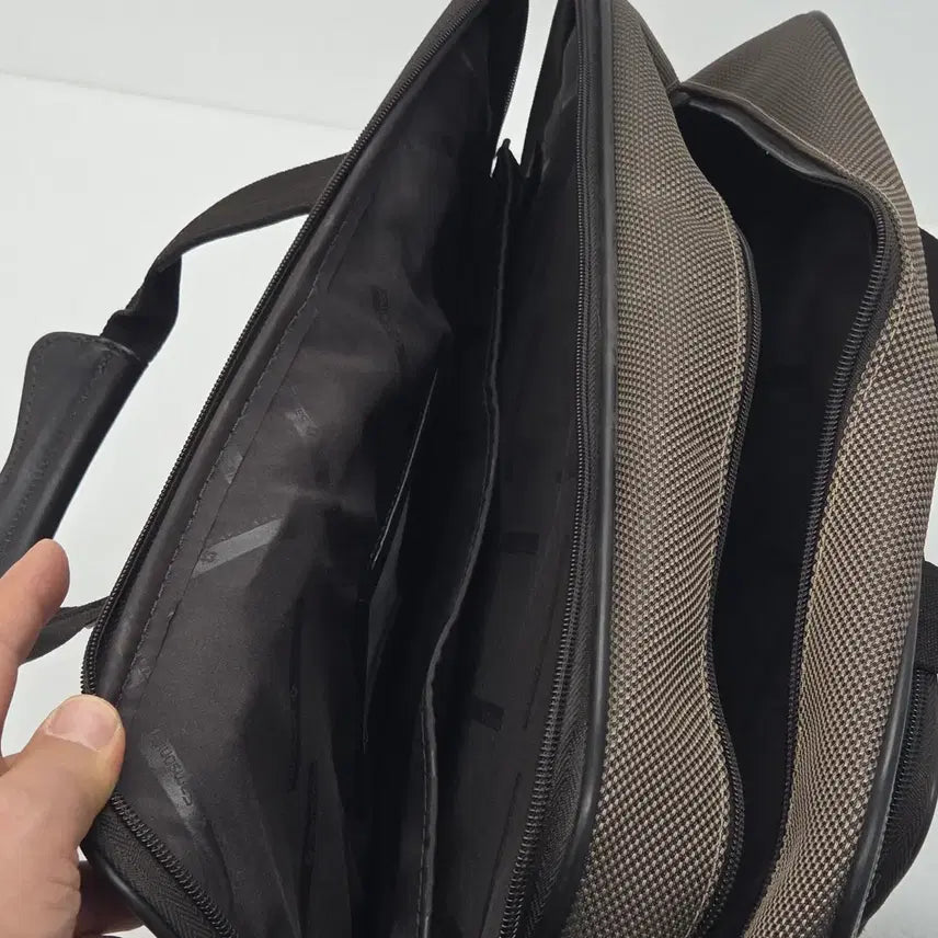[BUNJANG] Samsonite Black Label Briefcase / 샘소나이트 블랙라벨 브리프케이스(출장용) 브라운도트