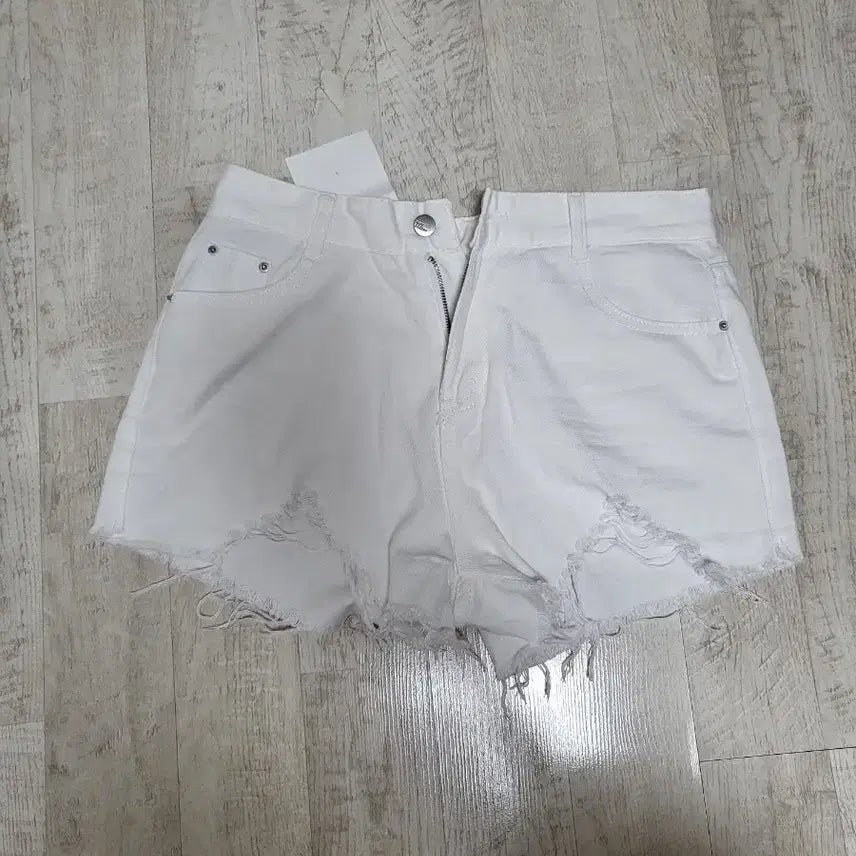 [BUNJANG] White Denim Cut-Off Shorts / 화이트 데님 컷팅 반바지 숏팬츠