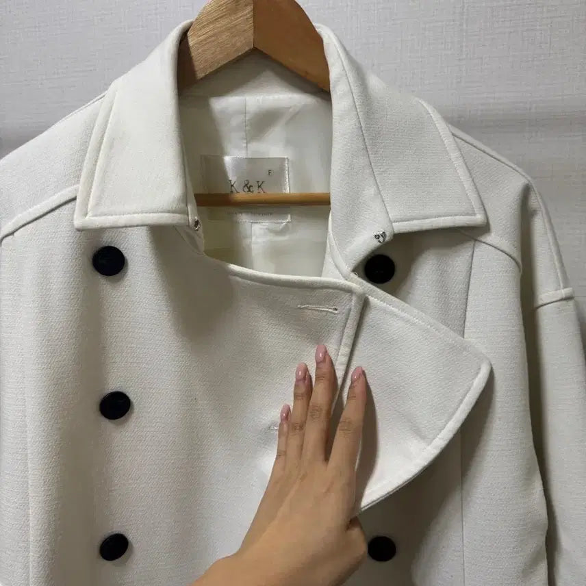 [BUNJANG] K&amp;K Ivory Double Button Long Trench Coat / K&amp;K 아이보리  더블 버튼 롱  트렌치 코트 루즈핏 박시