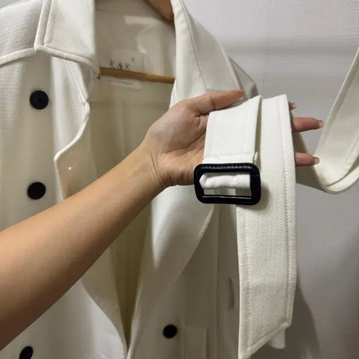 [BUNJANG] K&amp;K Ivory Double Button Long Trench Coat / K&amp;K 아이보리  더블 버튼 롱  트렌치 코트 루즈핏 박시