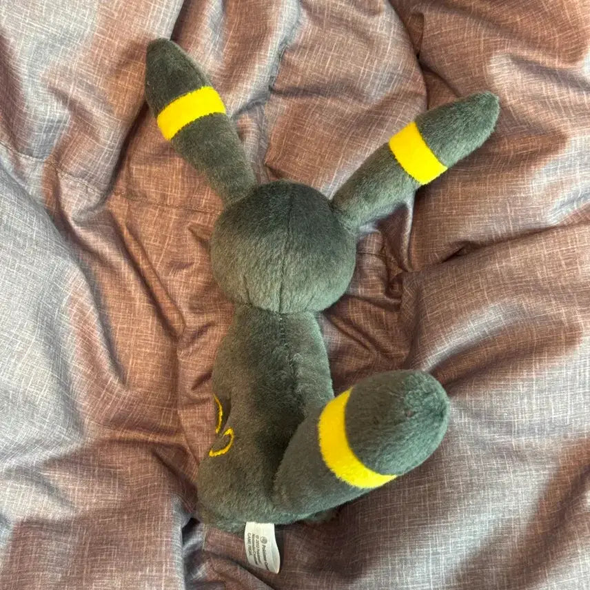 [BUNJANG] Pokemon Center Japan Umbreon Classic Plush Doll Keychain / 포켓몬스터 일본 포켓몬센터 포케센 블래키 고전인형 누이 키링