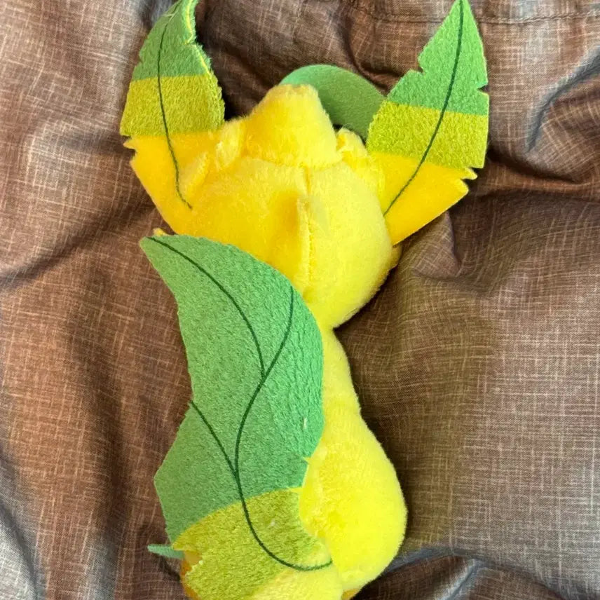 [BUNJANG] Pokemon Center Leafeon Vintage Plush Keychain / 포켓몬스터 일본 포켓몬센터 포케센 리피아 고전인형 누이 키링