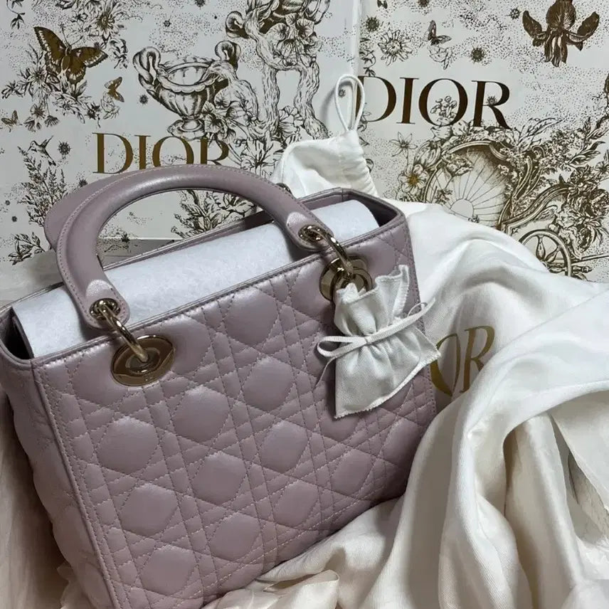 [BUNJANG] Dior Lady Dior Medium Handbag / 레이디디올백 펄핑크/블러쉬핑크 미듐