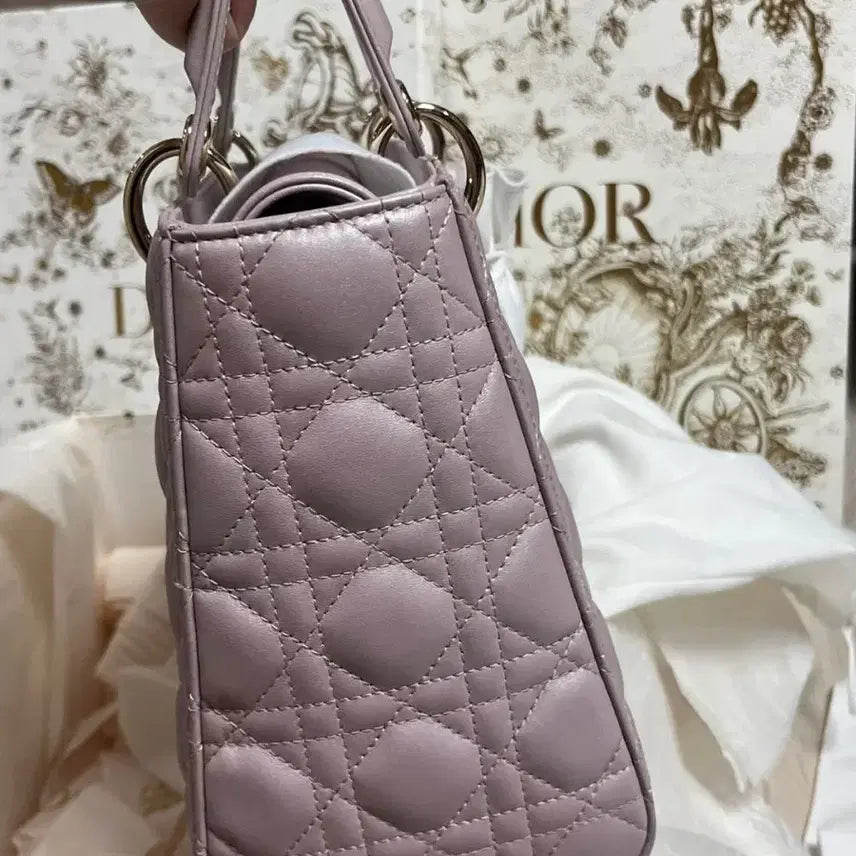 [BUNJANG] Dior Lady Dior Medium Handbag / 레이디디올백 펄핑크/블러쉬핑크 미듐