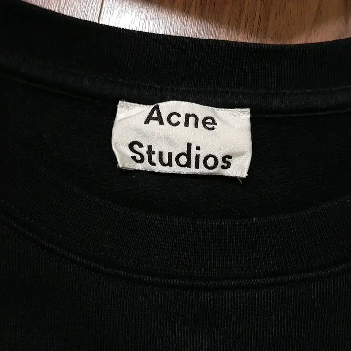 [BUNJANG] Acne Studios Mike Printing Black Sweatshirt (S) / 아크네 스튜디오 마이크 프린팅 블랙 맨투맨S
