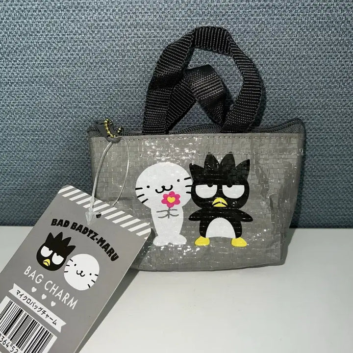 [BUNJANG] Sanrio Badtz-Maru Bag Charm Pouch / 산리오 배드바츠마루 가방 참 파우치 동전지갑 에어팟가방