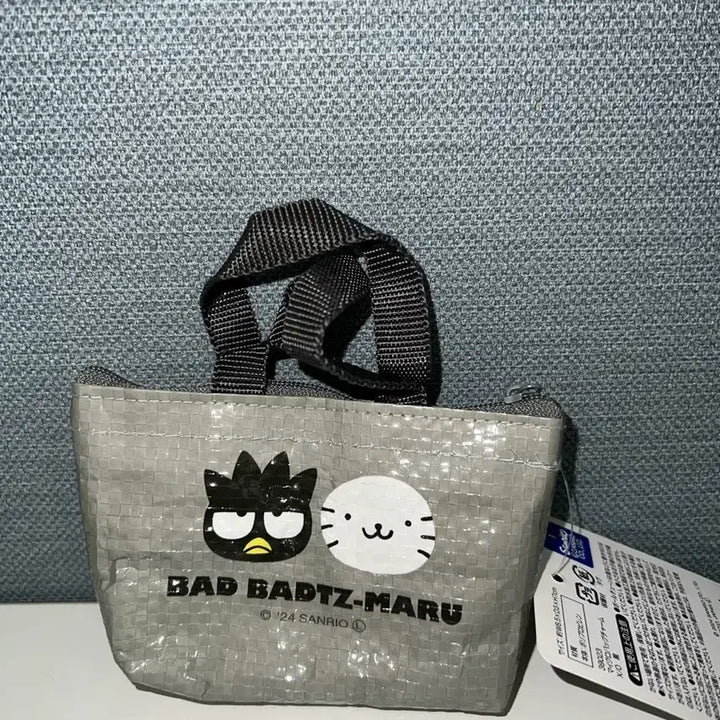 [BUNJANG] Sanrio Badtz-Maru Bag Charm Pouch / 산리오 배드바츠마루 가방 참 파우치 동전지갑 에어팟가방