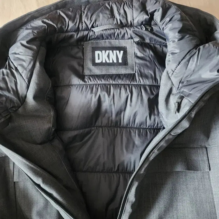 [BUNJANG] DKNY Men's Performance Tech Hooded Modern Storm Jacket L / DKNY 남성용 퍼포먼스 테크 후드 모던 스톰 자켓 L 팝니다