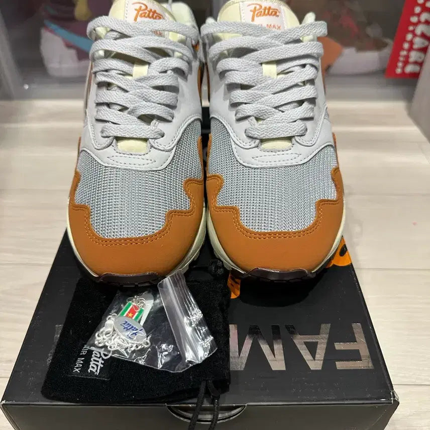 [BUNJANG] Nike Air Max 1 x Patta New Sneakers / 나이키 에어맥스 1 x 파타 새상품